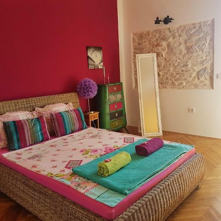 Excellent City Apartment In Antic Pula Exterior foto