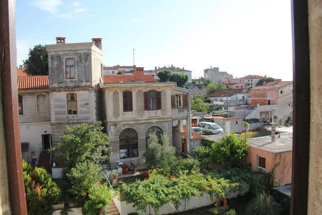 Excellent City Apartment In Antic Pula Exterior foto